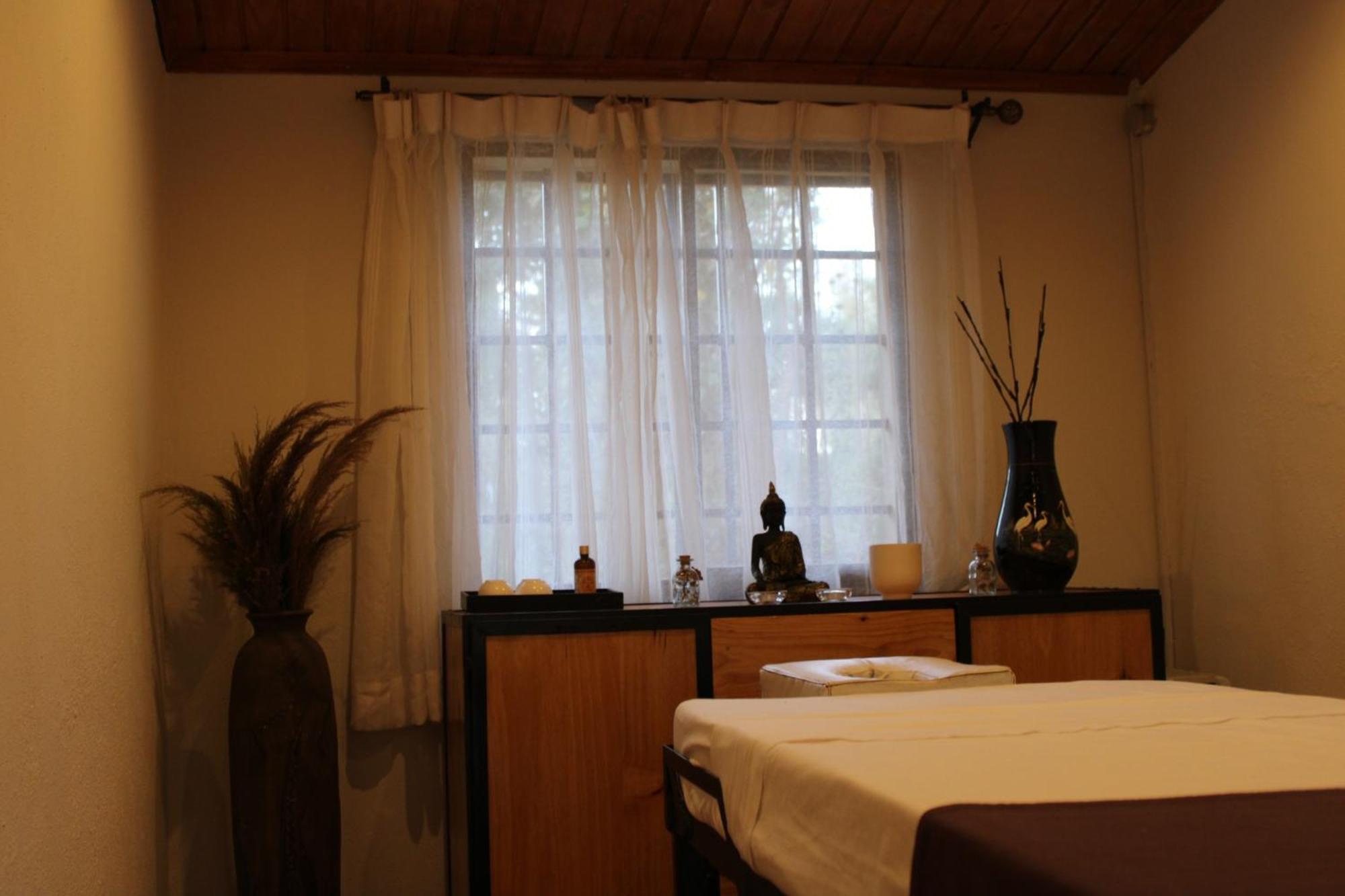 Souimanga-Hotel Antsirabe Extérieur photo